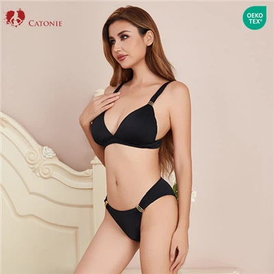 Черен бански от две части